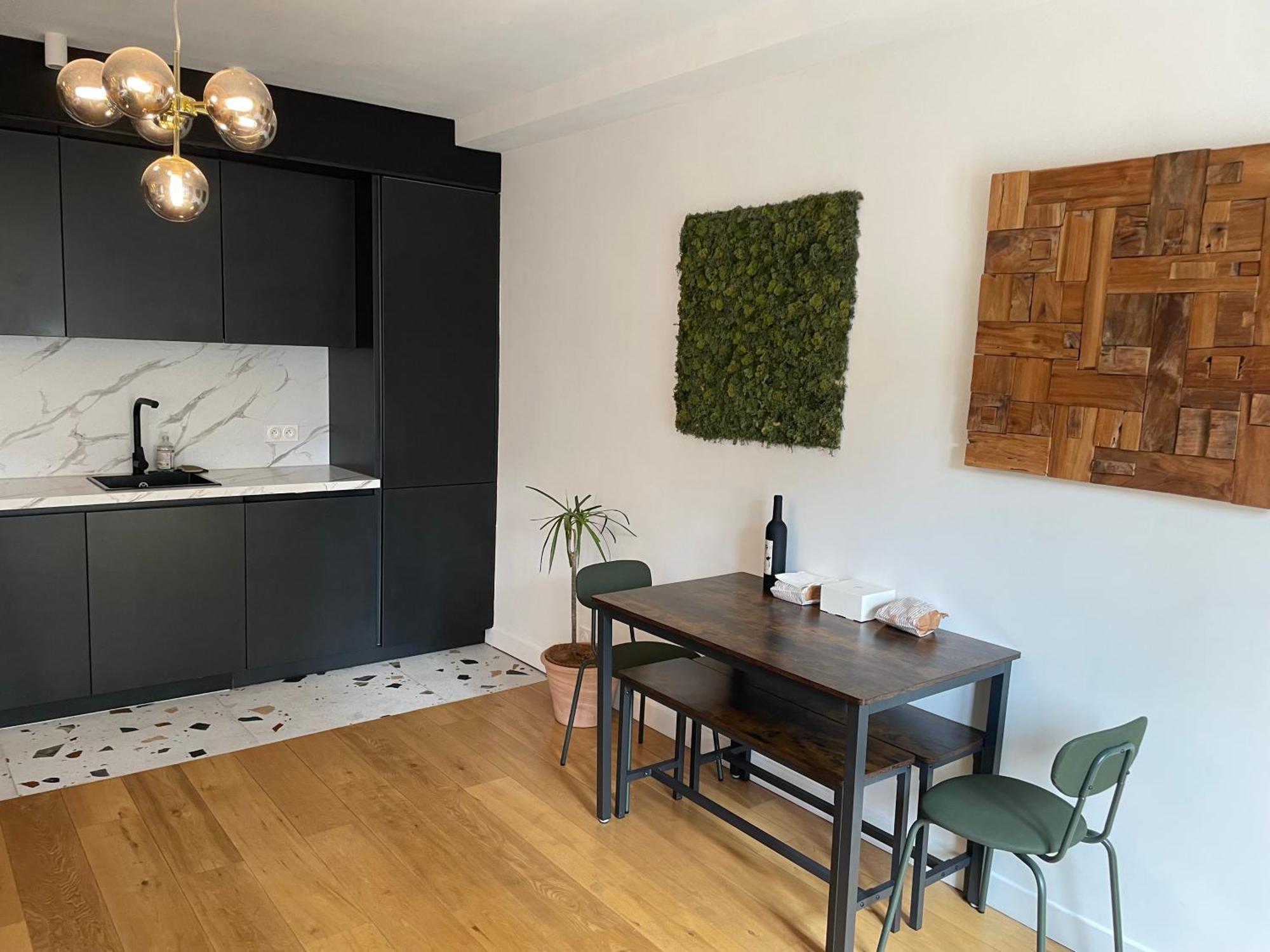 Appartement Elegant & Chic A Париж Екстериор снимка
